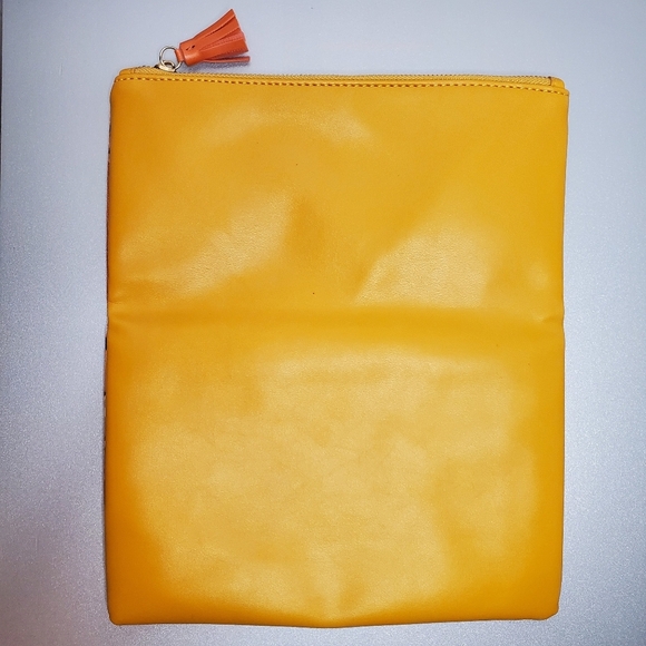 Rachel Pally Reversible Clutch – Orange Floral Pattern / Marigold - Picture 4 of 5